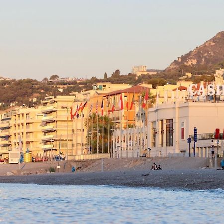 "Dans Les Toits De La Ville" Plein Centre Et Mer Menton Exteriér fotografie
