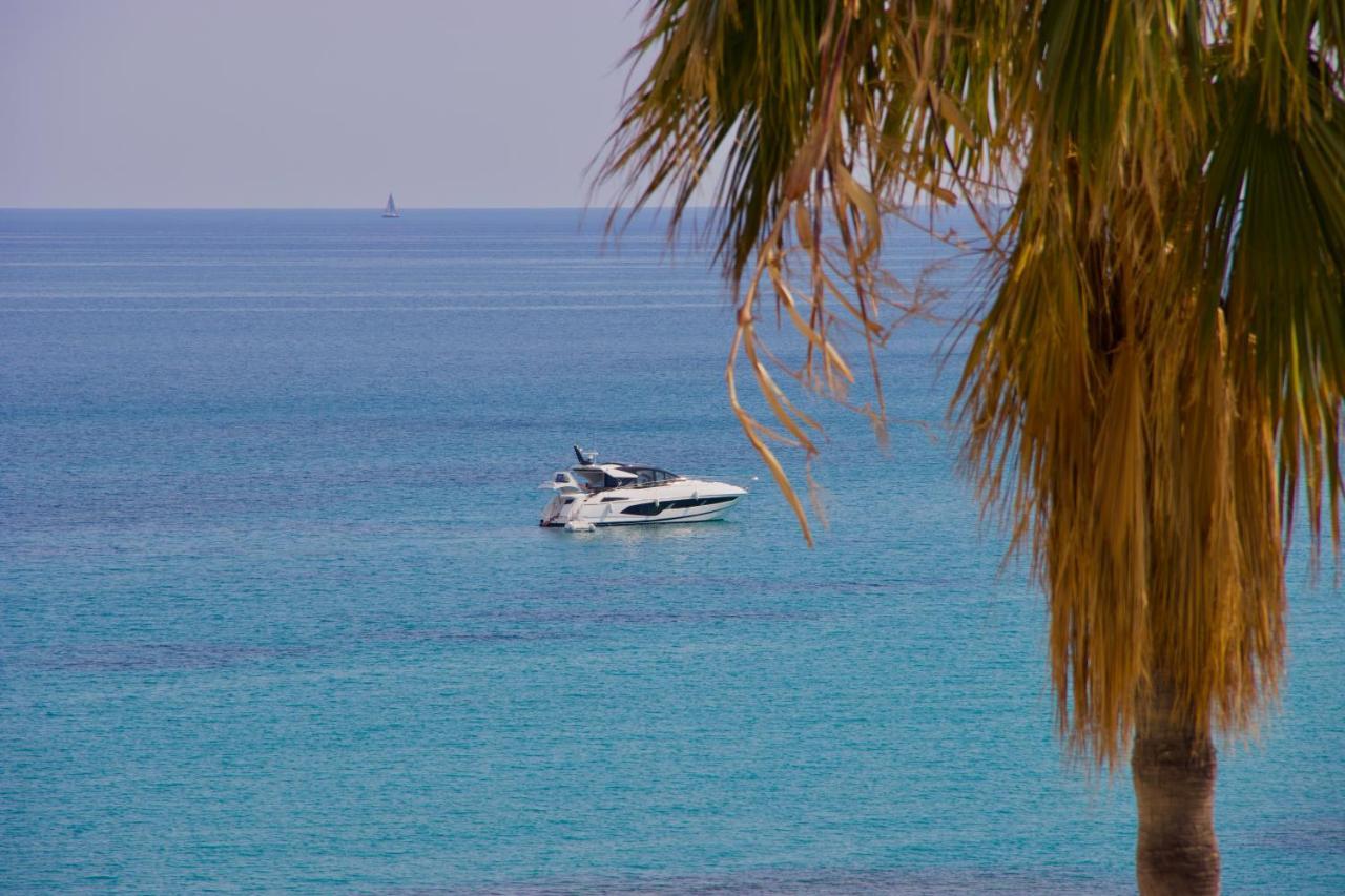 "Dans Les Toits De La Ville" Plein Centre Et Mer Menton Exteriér fotografie